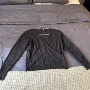 Everlane cashmere sweater